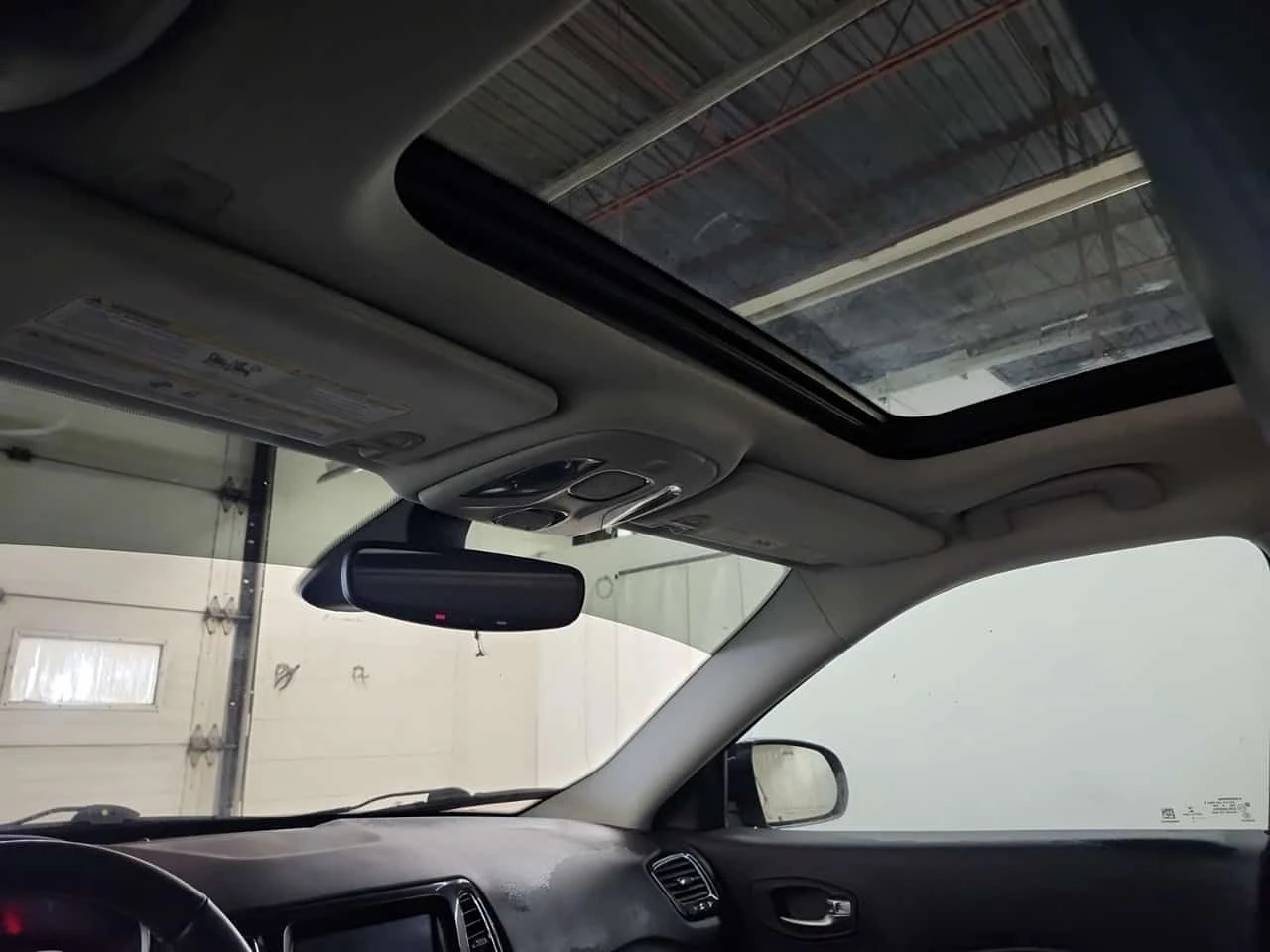 Jeep Compass LIMITED/CARFAX/Кожа/Подгрев/Шибедах, снимка 13 - Автомобили и джипове - 54128862