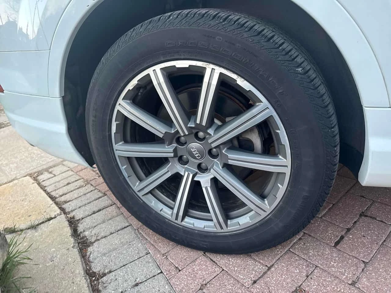Audi Q7 * Komfort * CARFAX * БЕЗ ПЪРВОНАЧАЛНА ВНОСКА, снимка 7 - Автомобили и джипове - 54291186