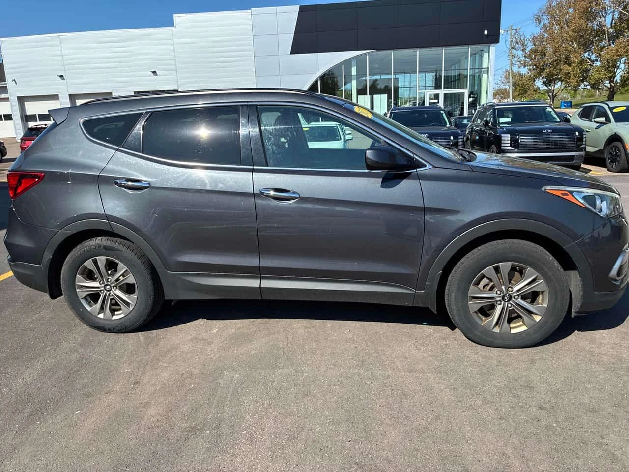 Hyundai Santa fe * FWD 4dr 2.4L * АВТОКРЕДИТ БЕЗ ПЪРВОНАЧАЛНА * , снимка 3 - Автомобили и джипове - 54807595