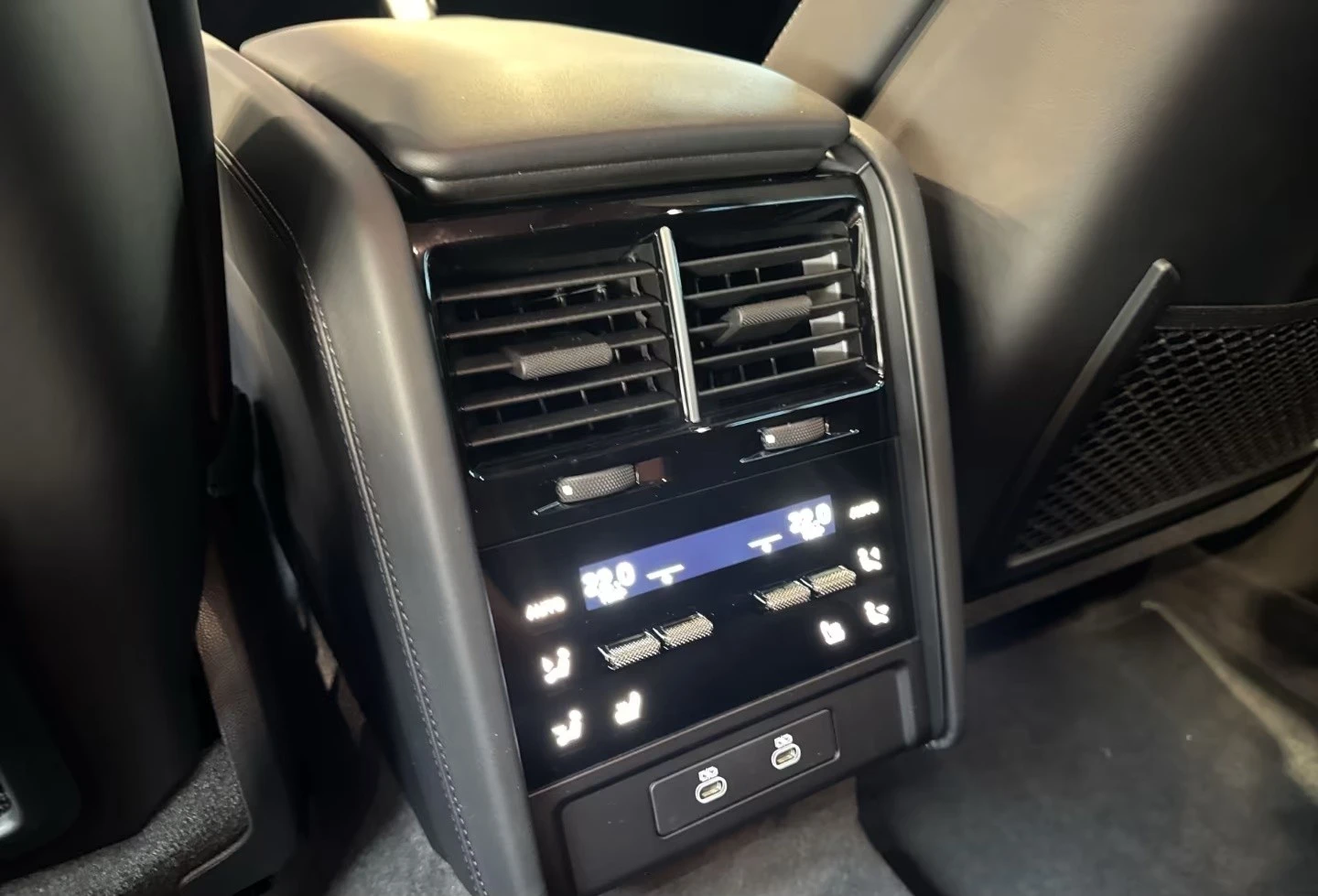 Porsche Cayenne S COUPE ELECTRIC SPORT-DESIGN BOSE PANORAMA 360, снимка 17 - Автомобили и джипове - 55674396