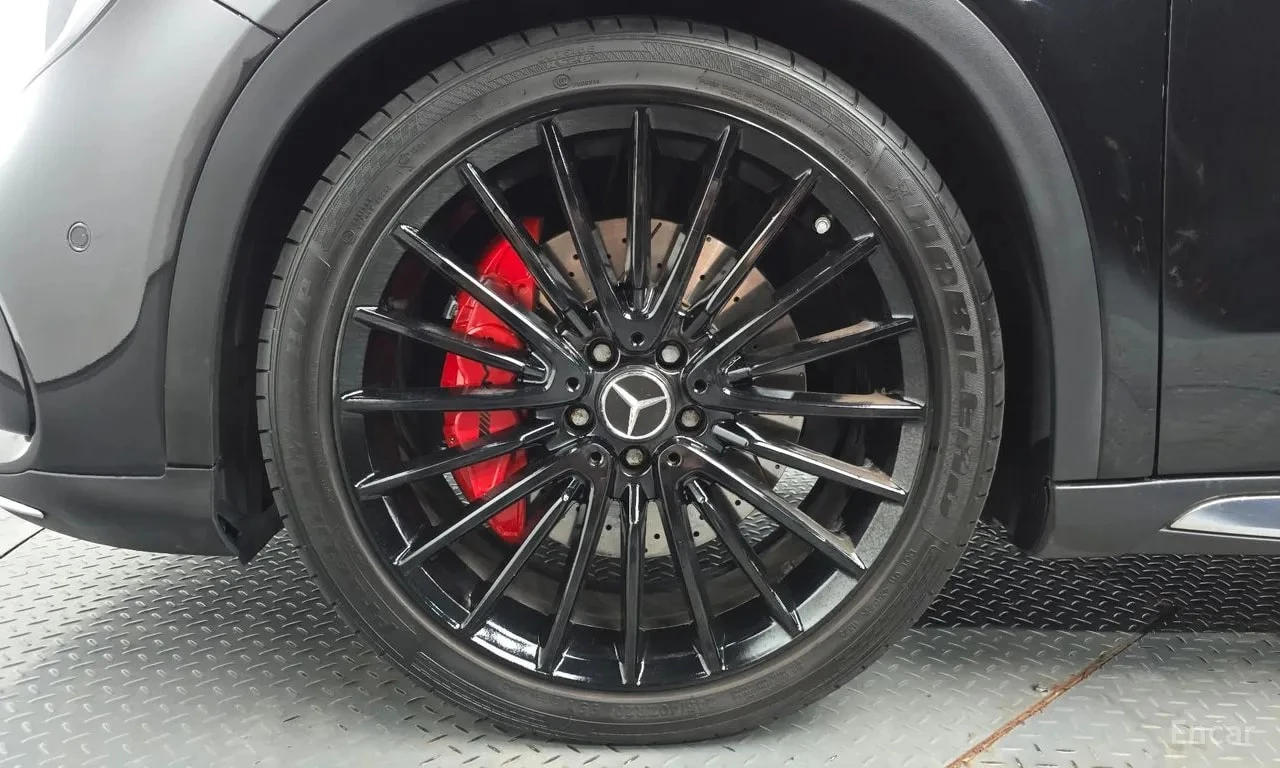 Mercedes-Benz GLA 45 AMG| ALCANTARA| PANO| PAMET| , снимка 5 - Автомобили и джипове - 55929252
