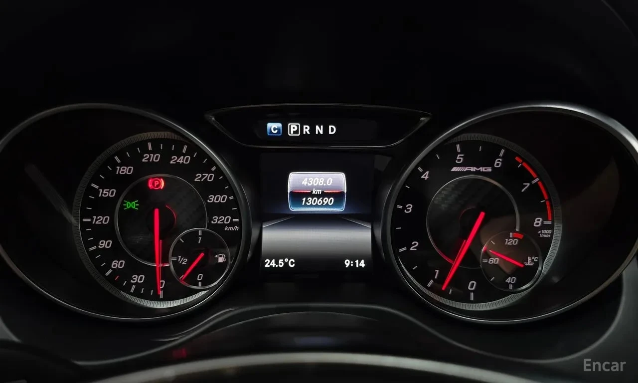 Mercedes-Benz GLA 45 AMG| ALCANTARA| PANO| PAMET| , снимка 8 - Автомобили и джипове - 55929252