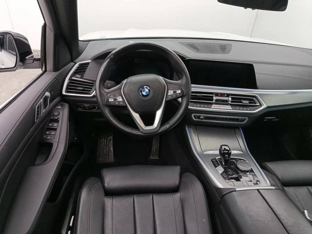 BMW X5 xDrive45e leather LED navi Panorama, снимка 9 - Автомобили и джипове - 56725438