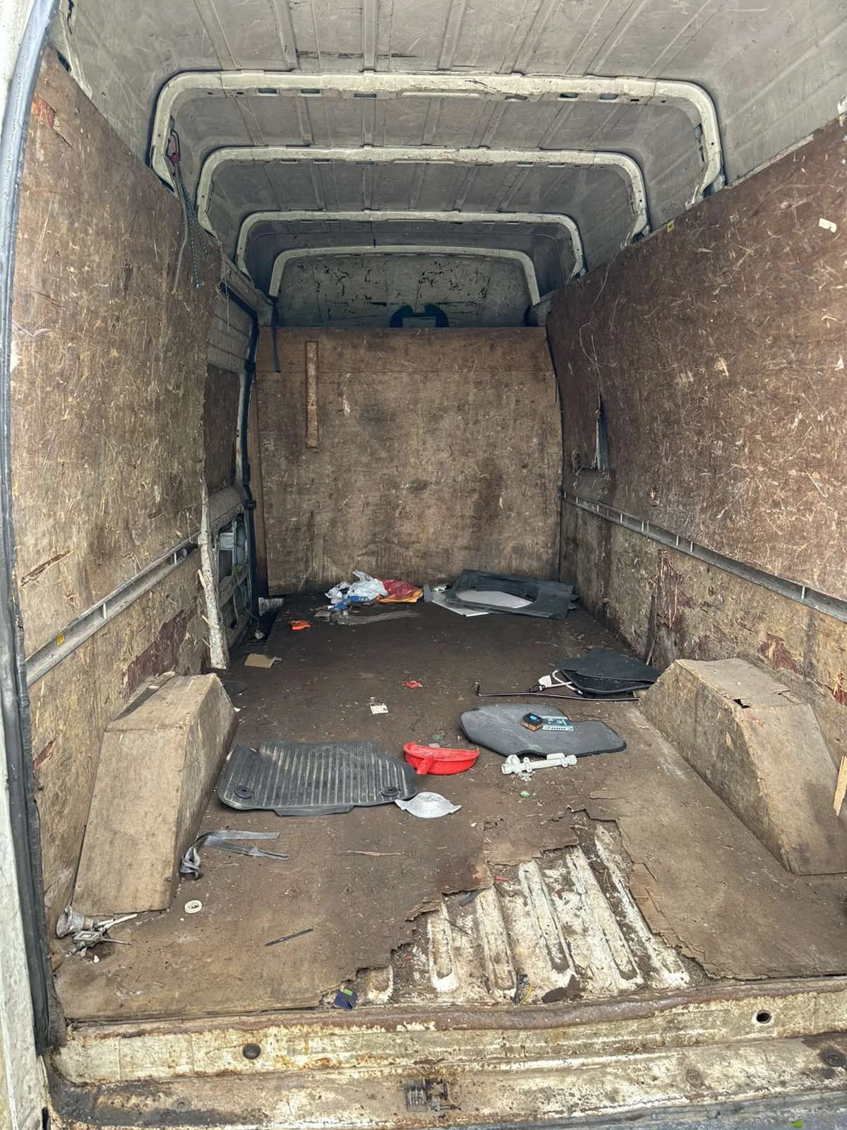 Ford Transit 2.4 maxi - изображение 7