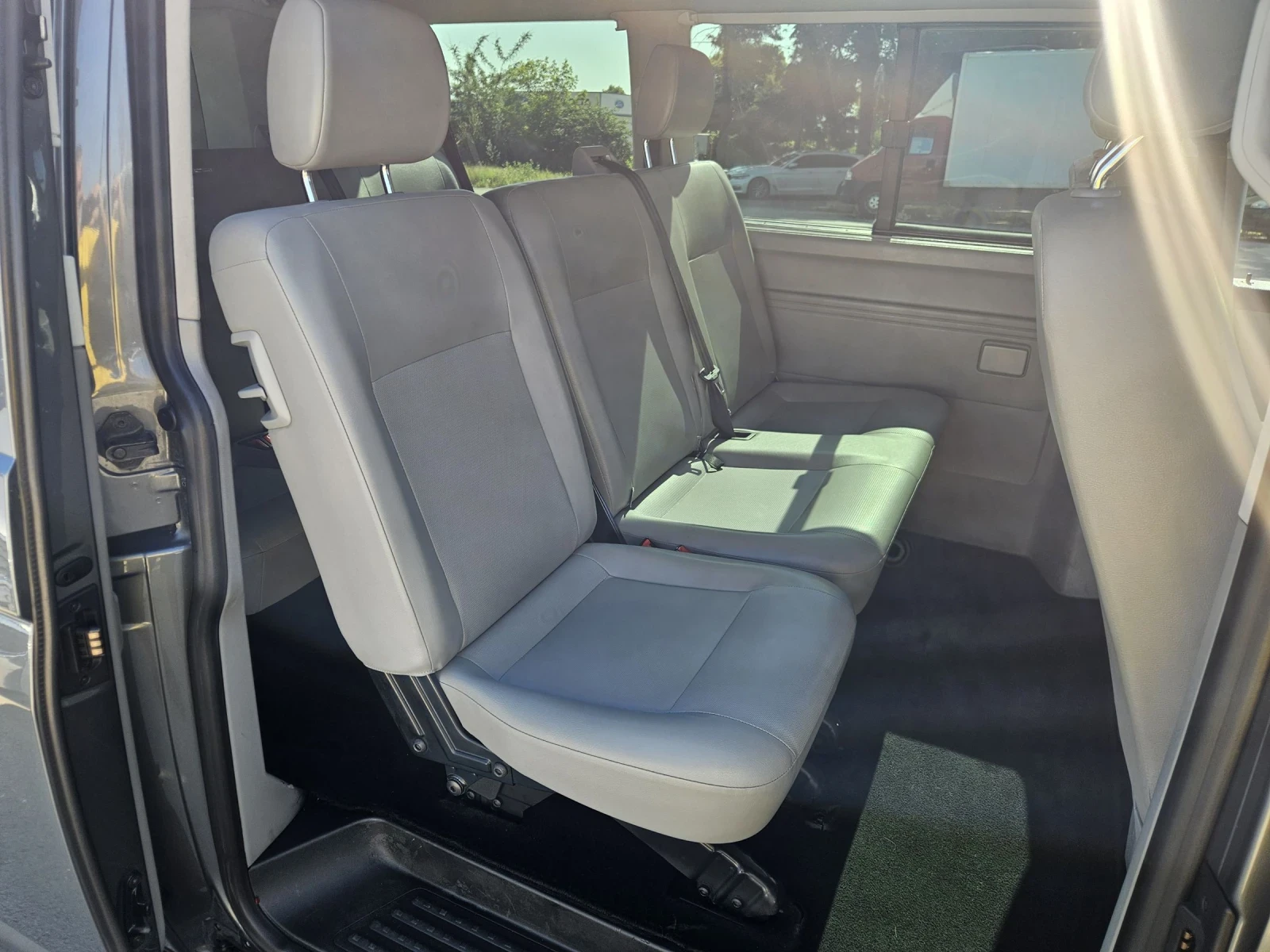 VW Caravelle 8  | Mobile.bg   11