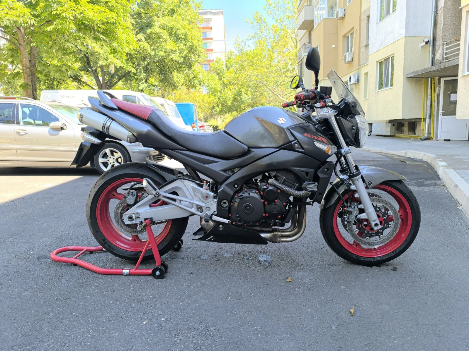 Suzuki Gsr 600, снимка 2 - Мотоциклети и мототехника - 55935958
