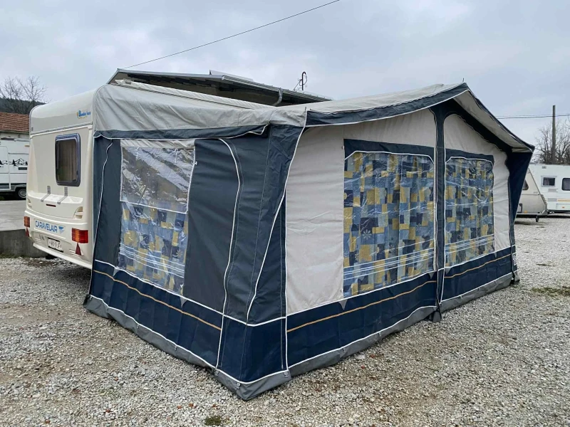 Каравана Caravelair Bamba Luxe 485, снимка 6 - Каравани и кемпери - 52683114