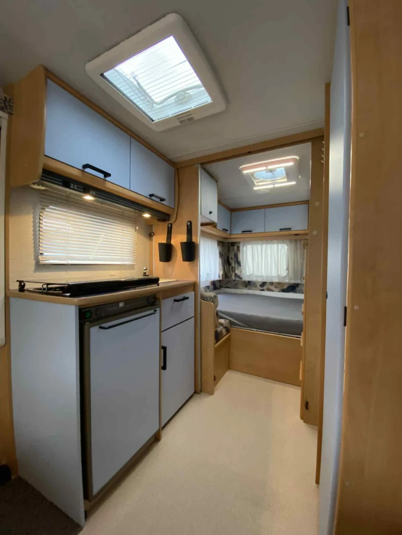 Каравана Caravelair Bamba Luxe 485, снимка 17 - Каравани и кемпери - 52683114