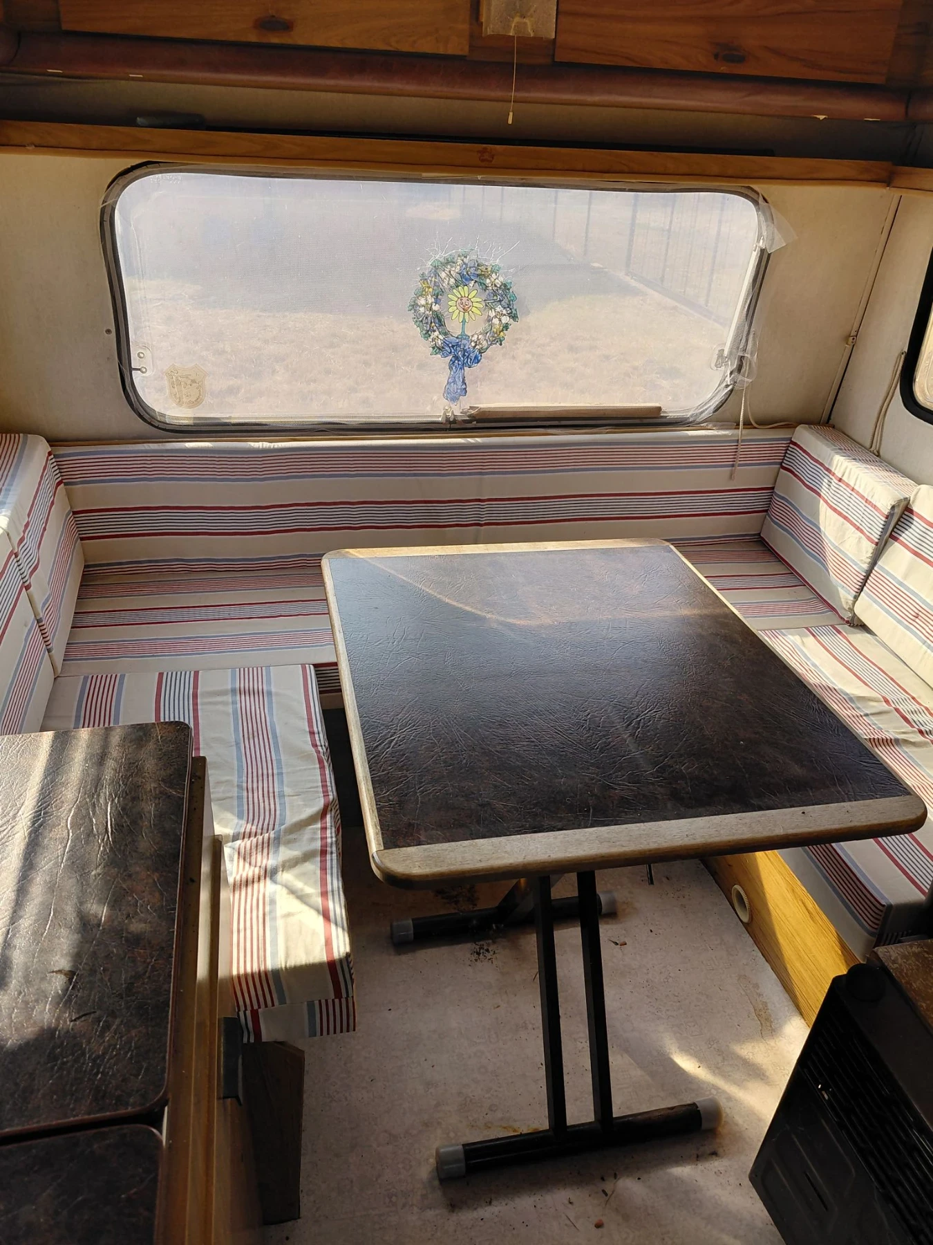 Кемпер HYMER / ERIBA, снимка 12 - Каравани и кемпери - 55783341