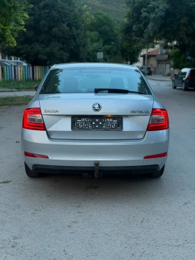 Skoda Octavia 2.0TDI DSG, снимка 2