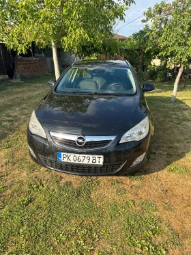 Opel Astra Sports Tourer, снимка 1