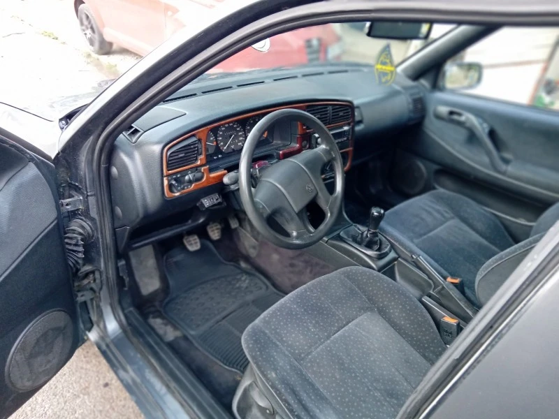 VW Passat, снимка 9 - Автомобили и джипове - 47611688