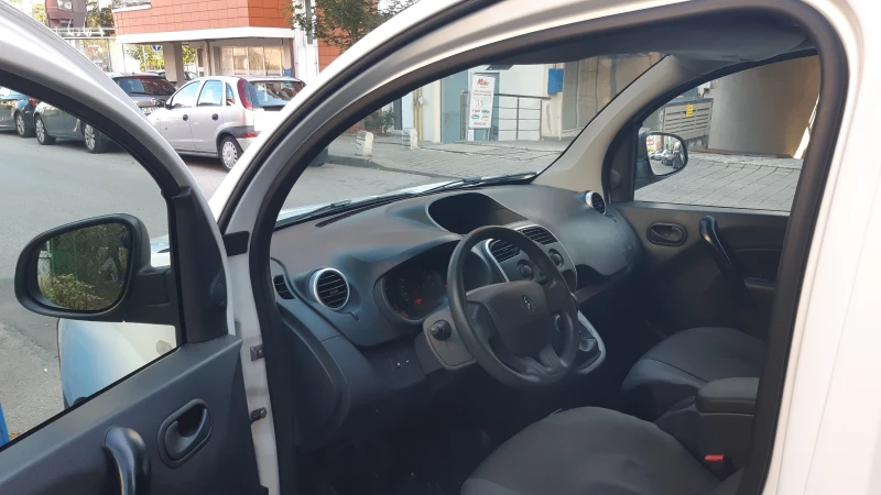 Renault Kangoo 1, 5 DCI, снимка 7 - Автомобили и джипове - 48431339