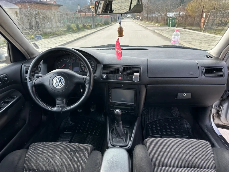 VW Golf 1.6LPG, снимка 7 - Автомобили и джипове - 48741658