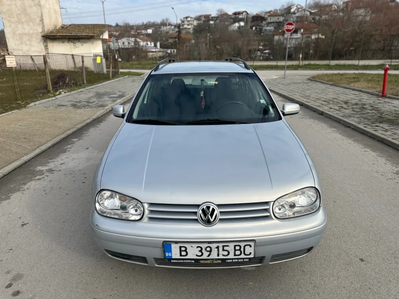 VW Golf 1.6LPG, снимка 5 - Автомобили и джипове - 48741658