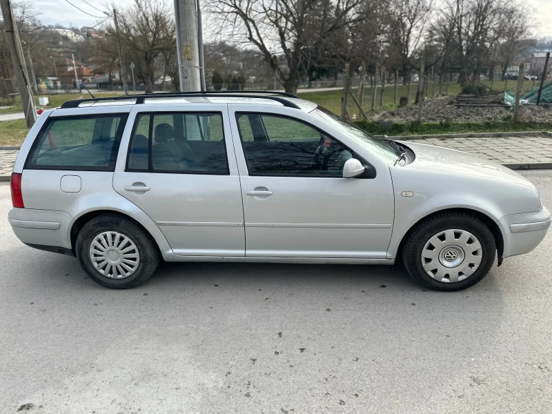 VW Golf 1.6LPG, снимка 3 - Автомобили и джипове - 48741658