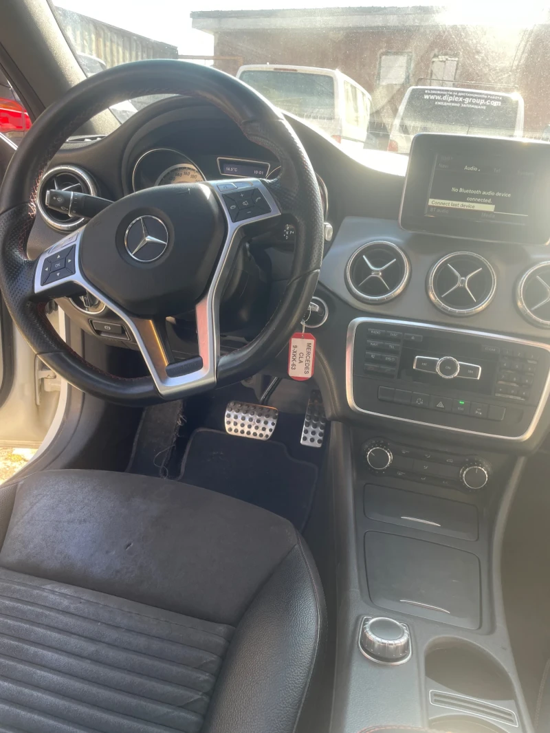 Mercedes-Benz CLA 220, снимка 8 - Автомобили и джипове - 49383954