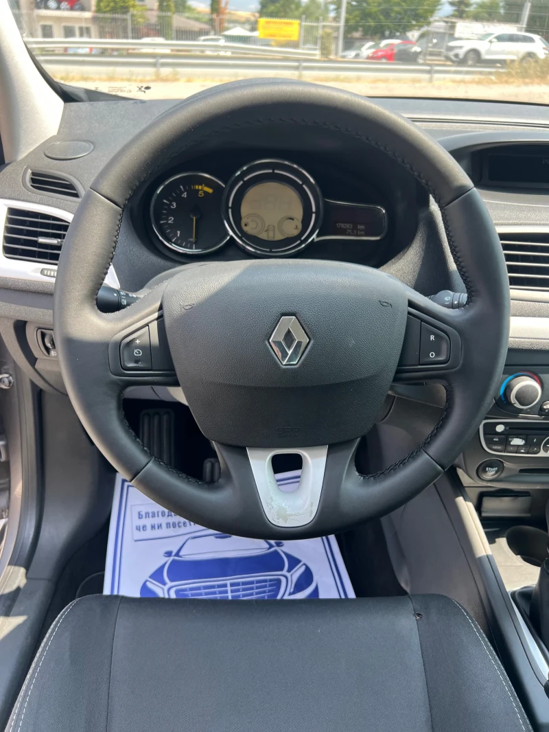 Renault Megane 1.9d, снимка 10 - Автомобили и джипове - 51167849