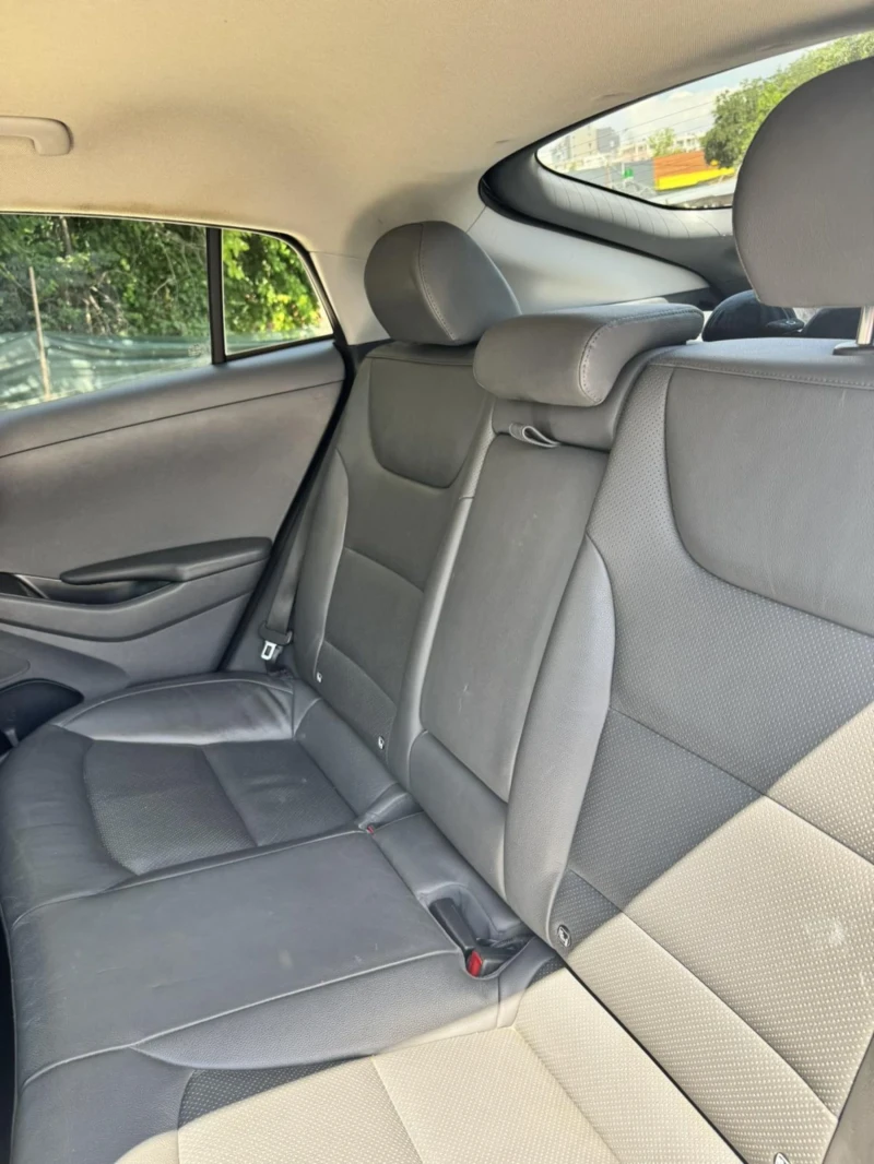 Hyundai Ioniq Facelift Premium , снимка 11 - Автомобили и джипове - 52395843