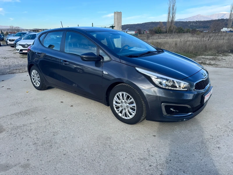 Kia Ceed 1.0 Т evro 6 dinamik, снимка 4 - Автомобили и джипове - 52405793