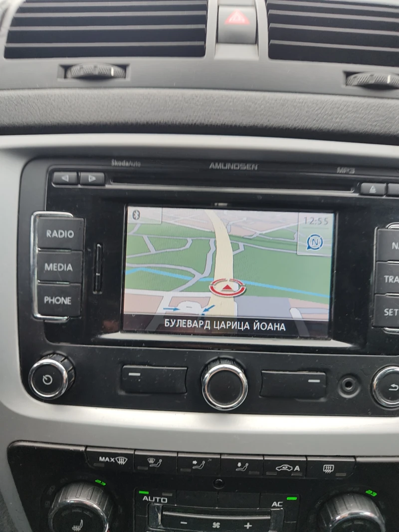 Skoda Octavia SCOUT 4X4, снимка 11 - Автомобили и джипове - 52755906