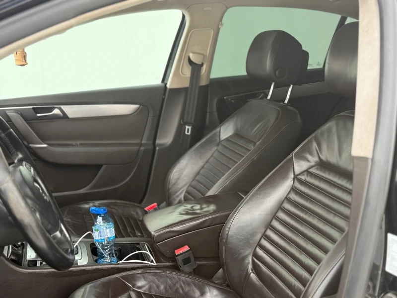 VW Passat * DSG* HIGHLINE* ТОП ЦЕНА* CAMERA* , снимка 10 - Автомобили и джипове - 53138907