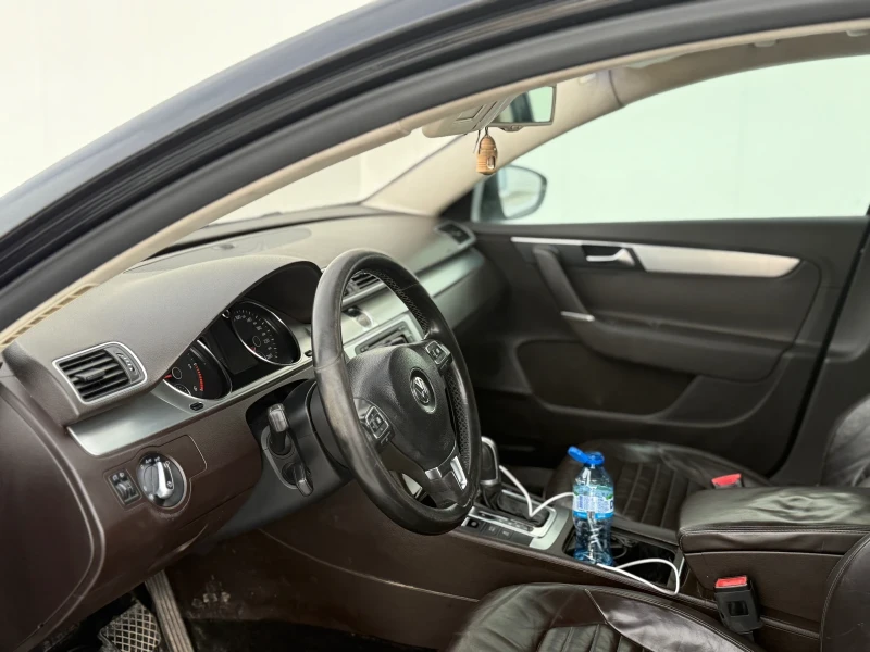 VW Passat * DSG* HIGHLINE* ТОП ЦЕНА* CAMERA* , снимка 9 - Автомобили и джипове - 53138907