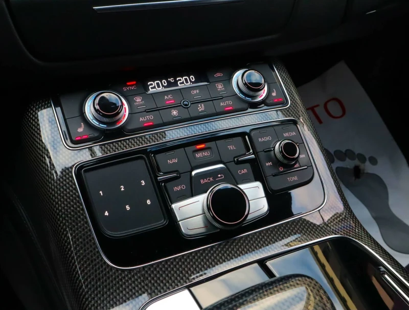Audi S8 Matrix/4.0TFSI/Carbon/Bose/Камера/Side Assist/, снимка 11 - Автомобили и джипове - 53166986