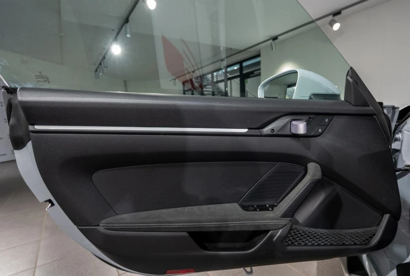 Porsche 911 992 GT3 RS/CARBON/LIFT/PASM/CAMERA/, снимка 8 - Автомобили и джипове - 53242053