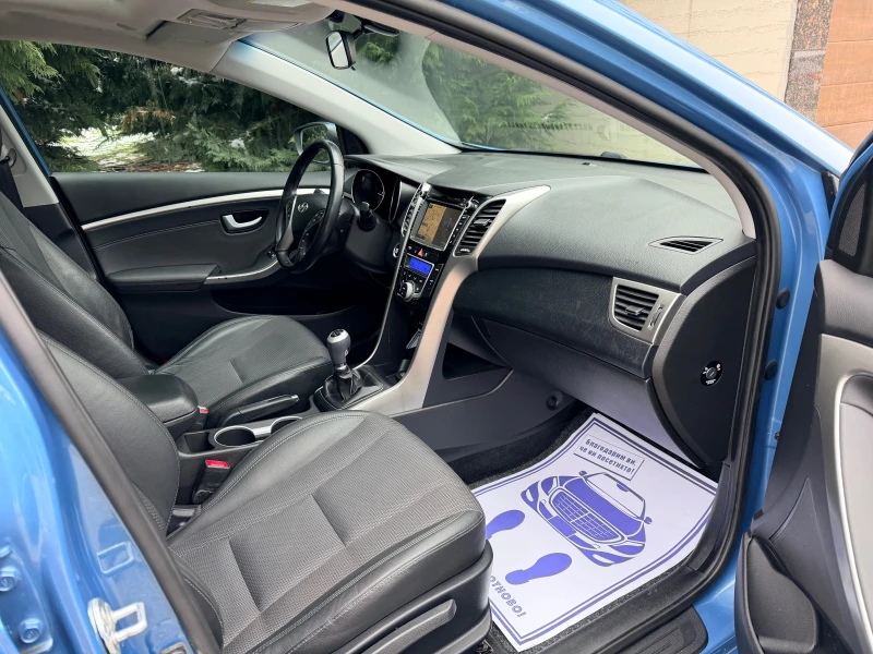 Hyundai I30 1.6CRDI PANORAMA NAVI KAMERA KOJA KEYLESS-GO, снимка 10 - Автомобили и джипове - 53365959