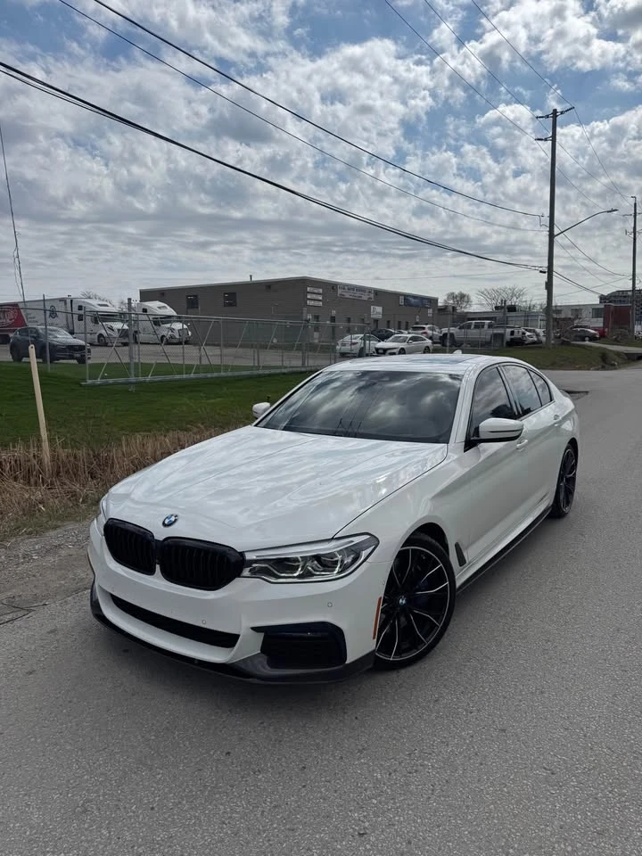 BMW 540 M PACK * PANO * HARMAN * KAMERA * HEAD UP* CARFAX  - изображение 2