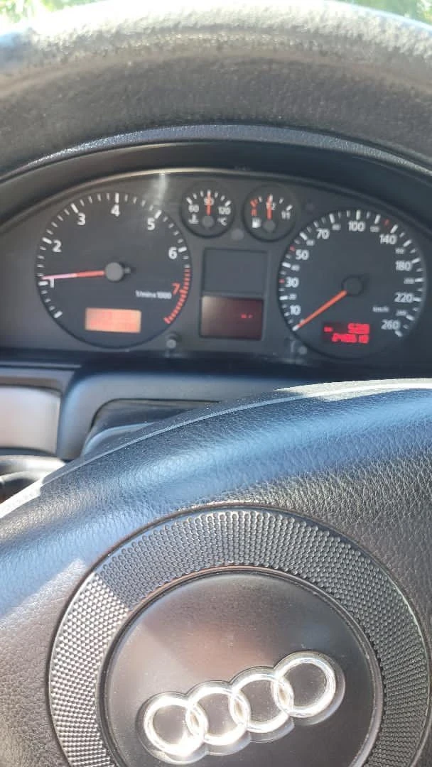 Audi A4, снимка 5 - Автомобили и джипове - 55530557