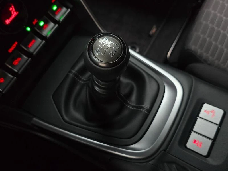 Toyota GT86 2.4 Standard| 228к.с., снимка 9 - Автомобили и джипове - 56343444