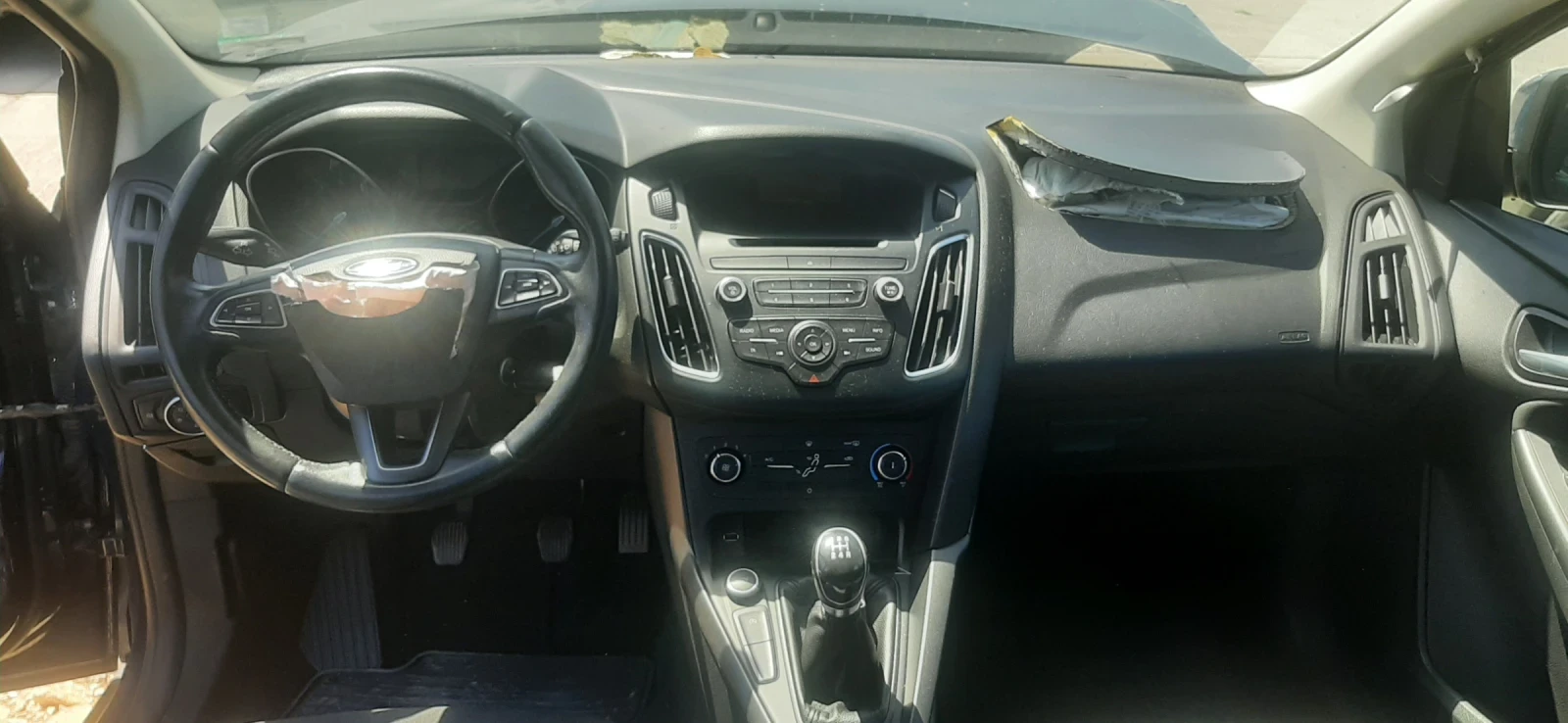 Ford Focus 1.0i - изображение 6
