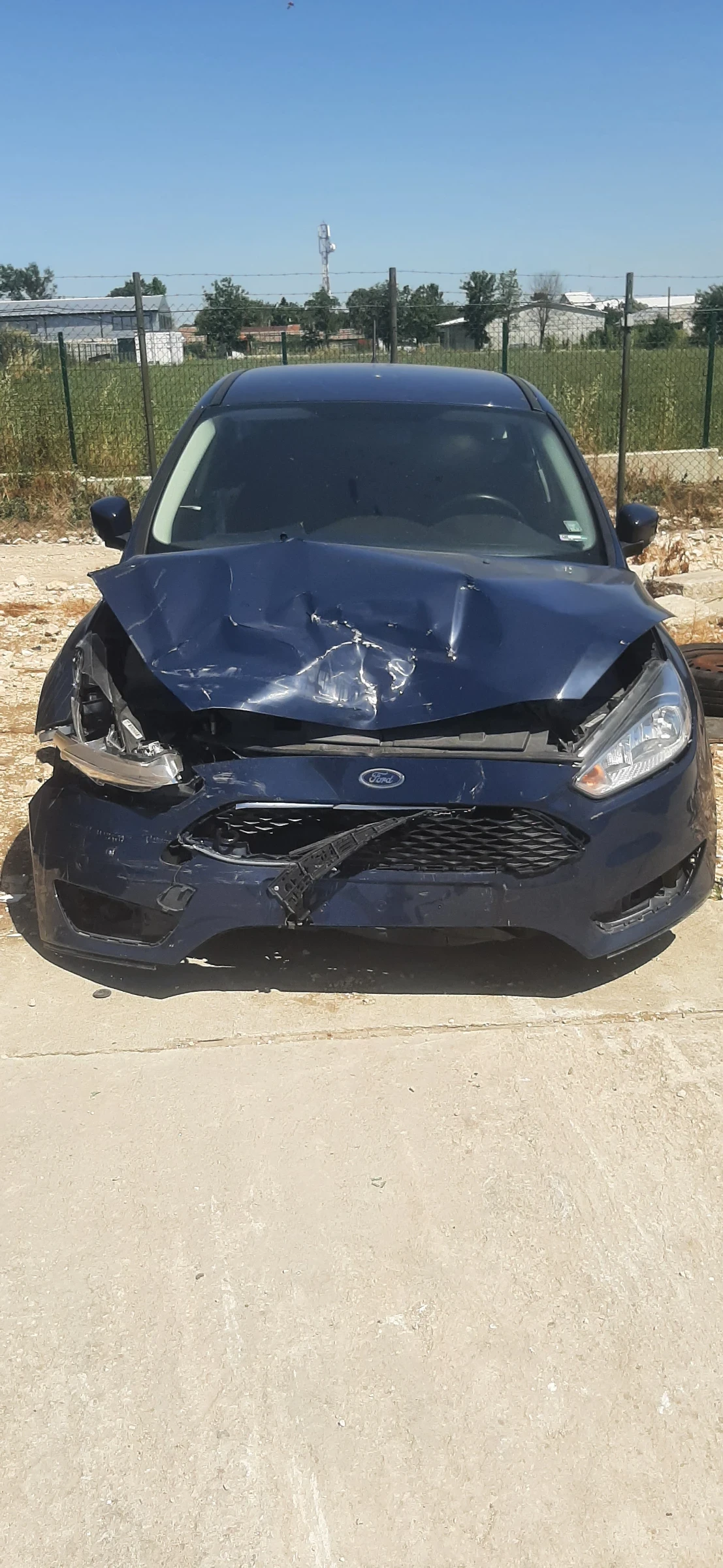 Ford Focus 1.0i - изображение 3