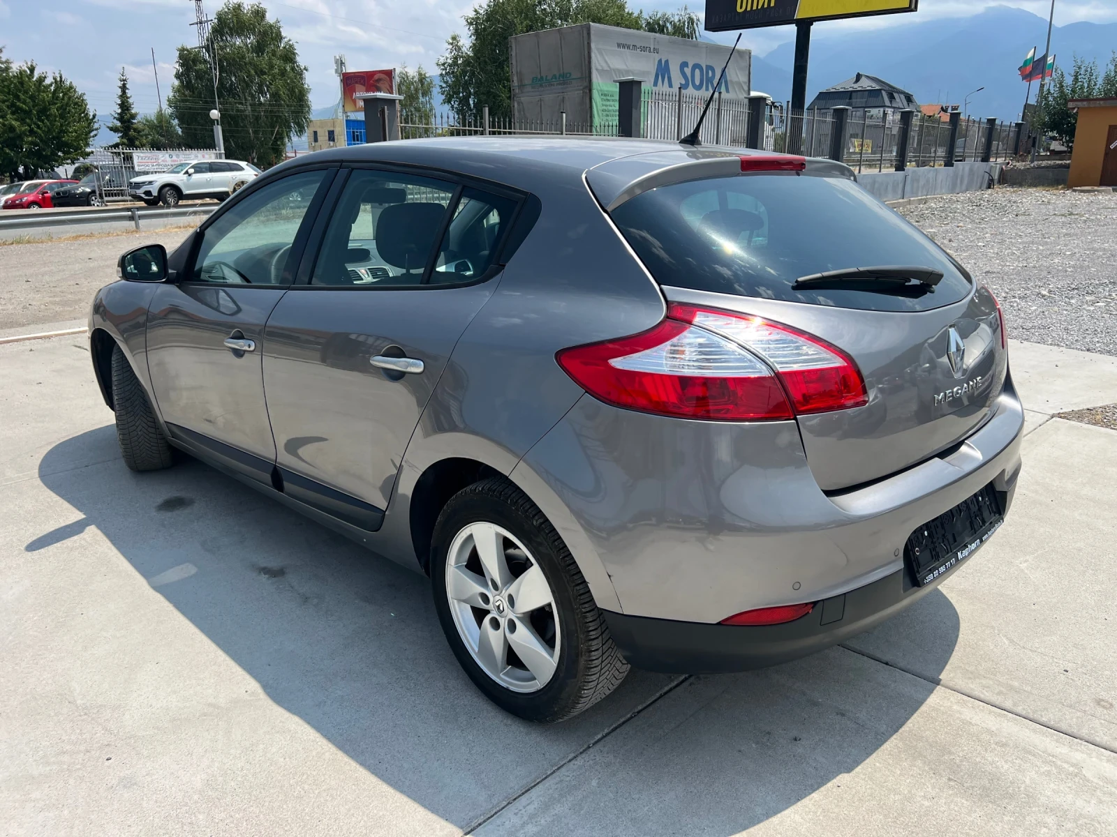 Renault Megane 1.9d - изображение 3