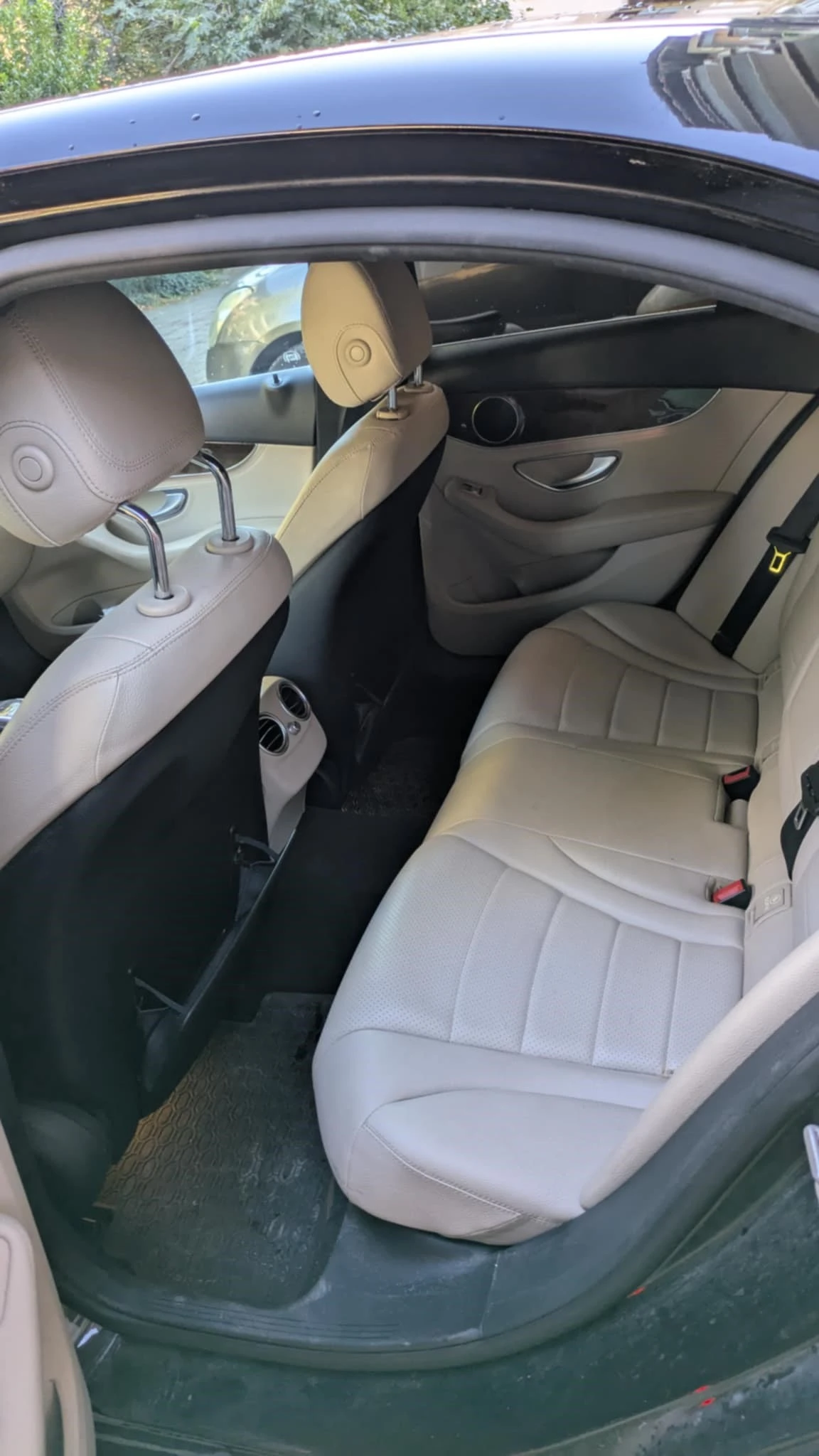 Mercedes-Benz C 300  - изображение 4