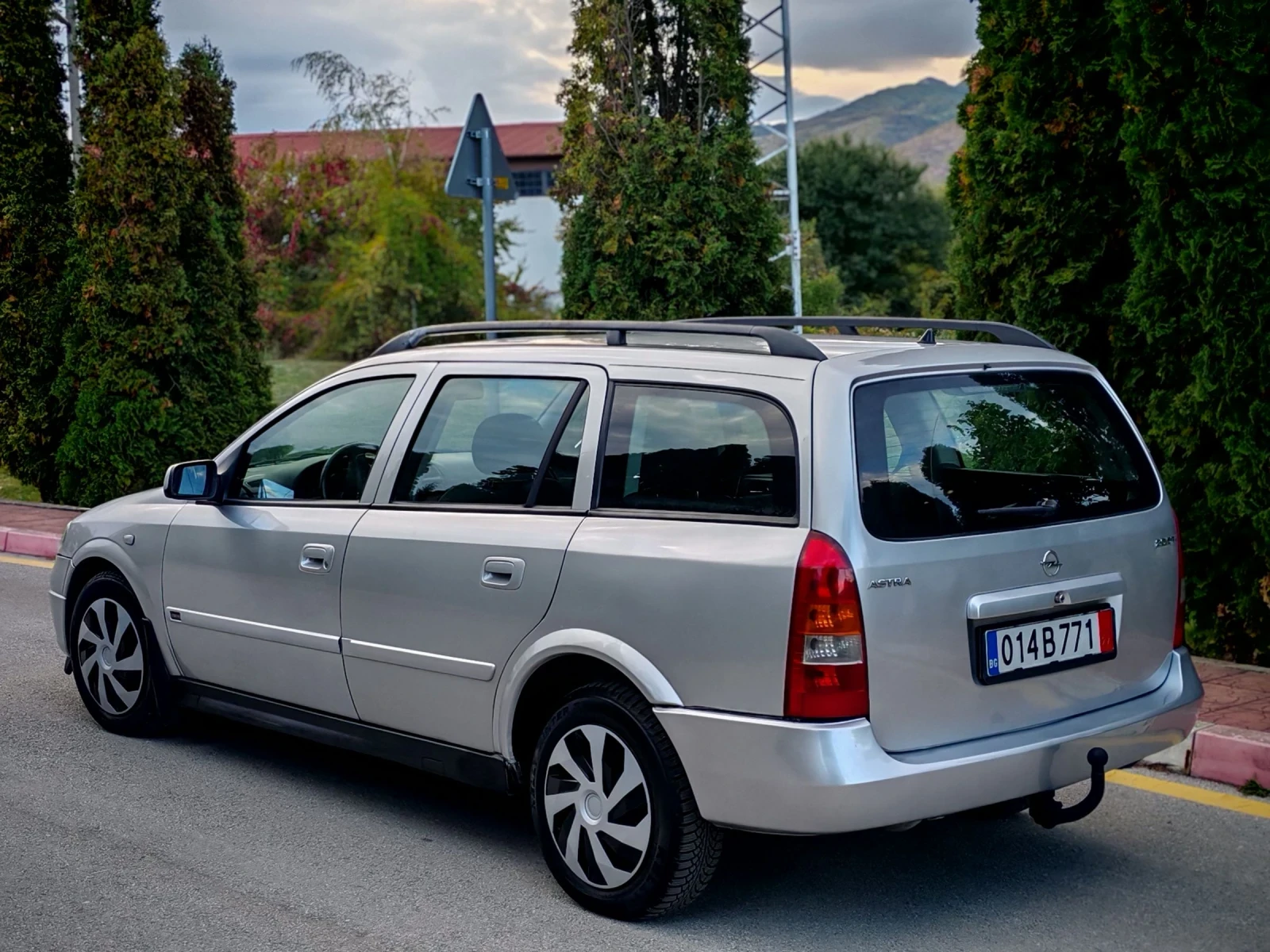 Opel Astra 2.0DTI(101)* FACELIFT* COMFORT-EDITION*  - изображение 4