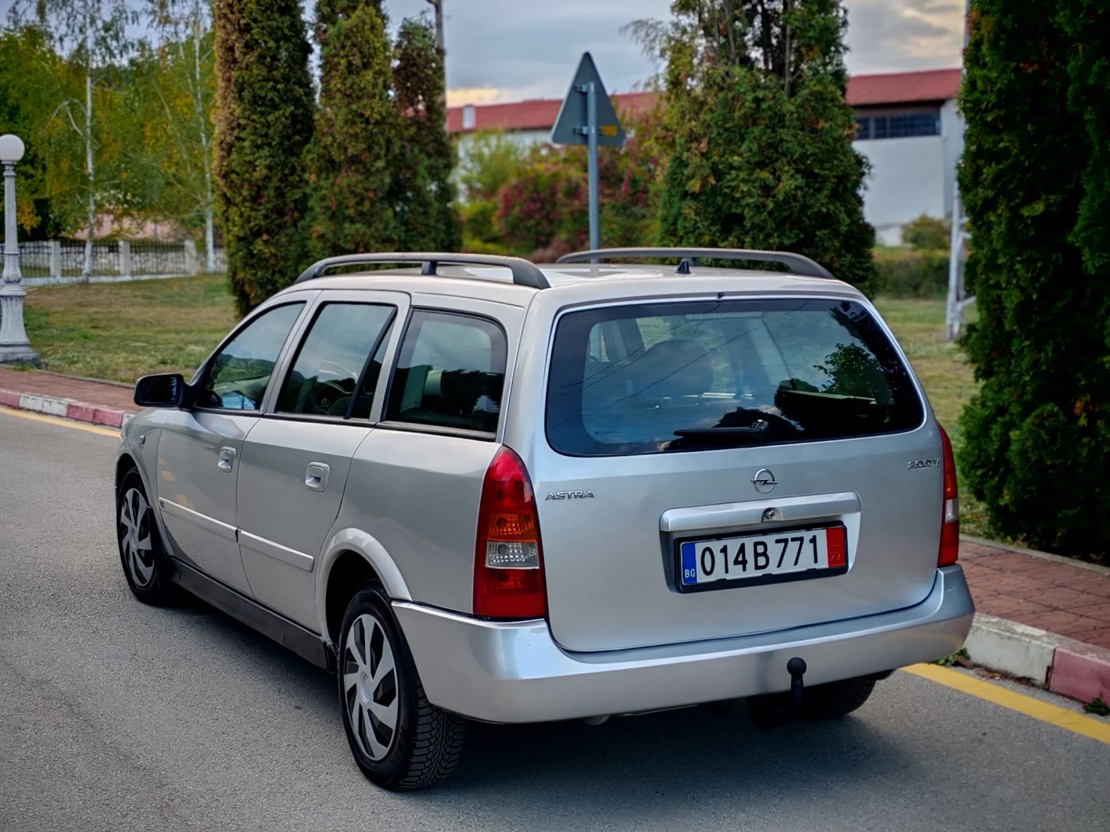Opel Astra 2.0DTI(101)* FACELIFT* COMFORT-EDITION*  - изображение 5