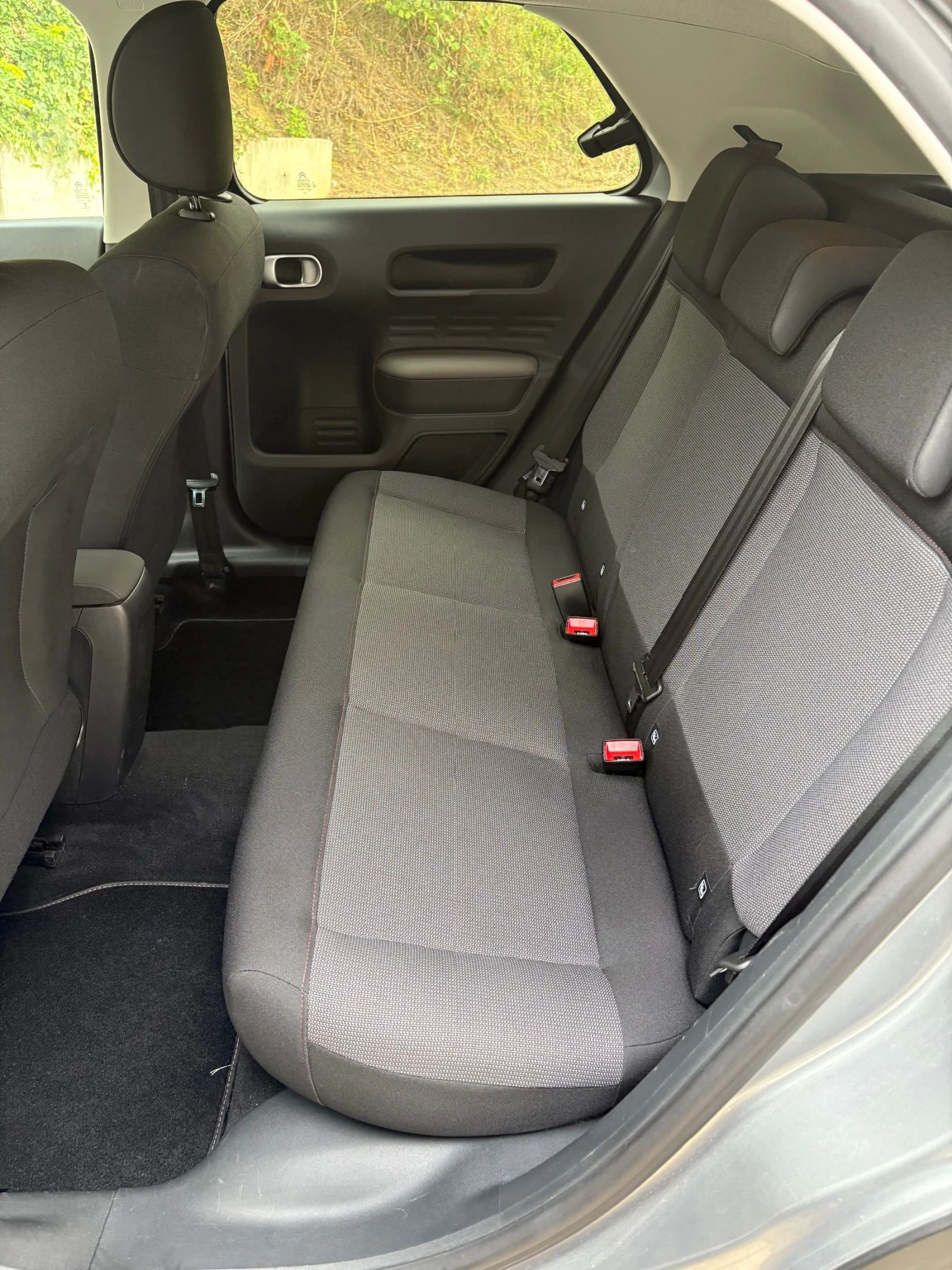 Citroen C4 Cactus 1.2 AUTOMATIC KEYLESS EURO6 CAMERA | Mobile.bg — изображение 12