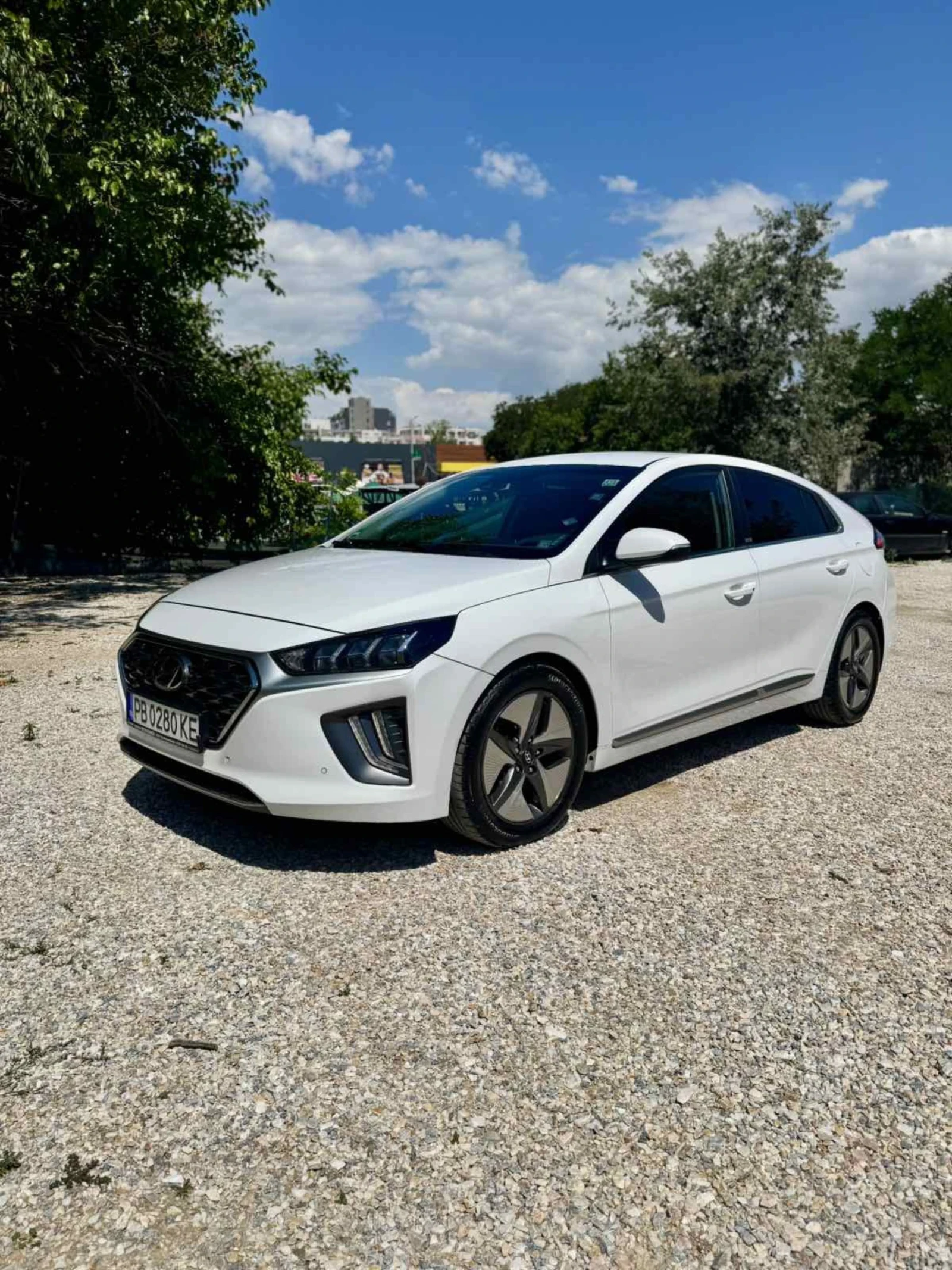 Hyundai Ioniq Facelift Premium  | Mobile.bg   1