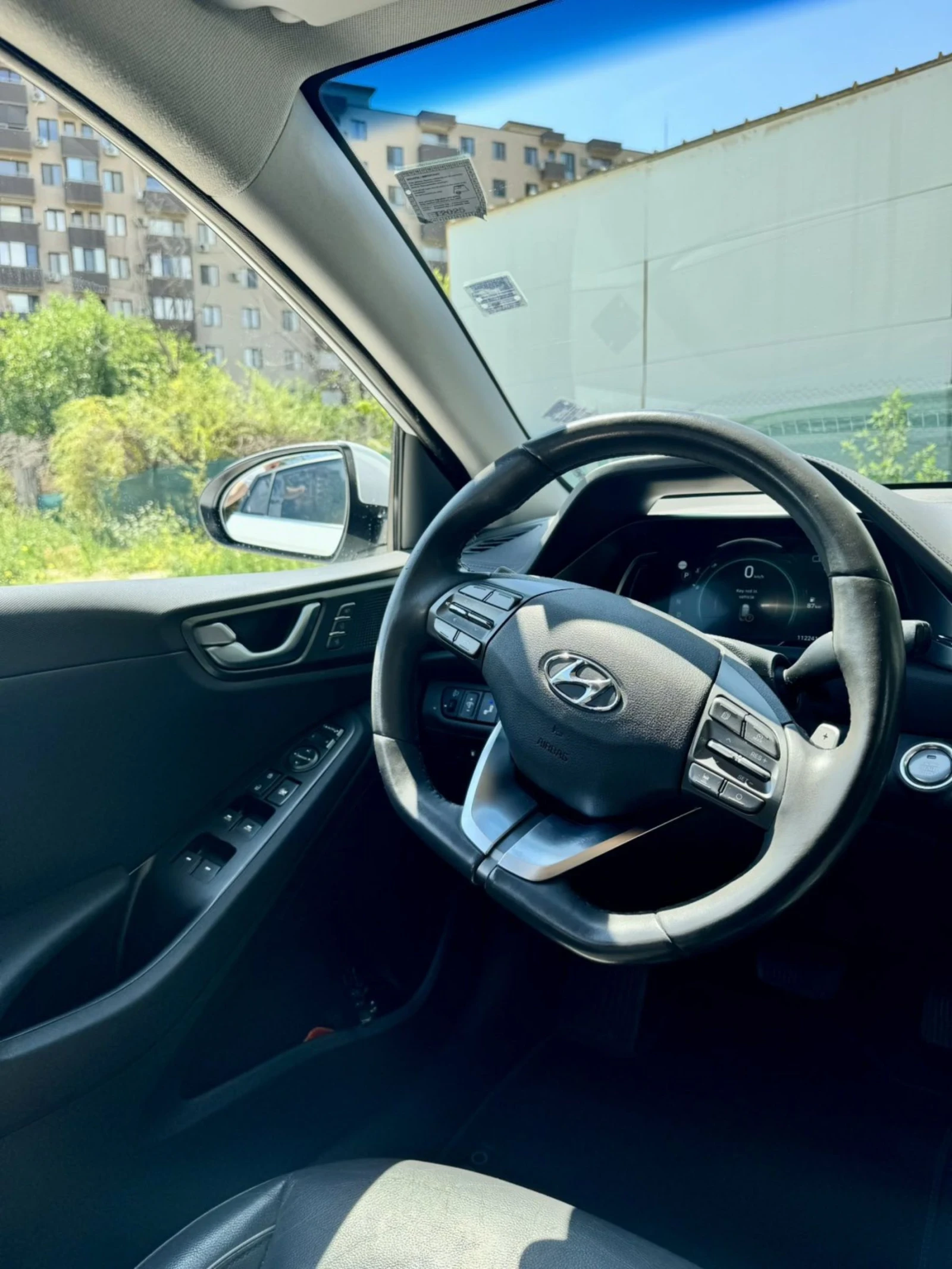 Hyundai Ioniq Facelift Premium  | Mobile.bg   8