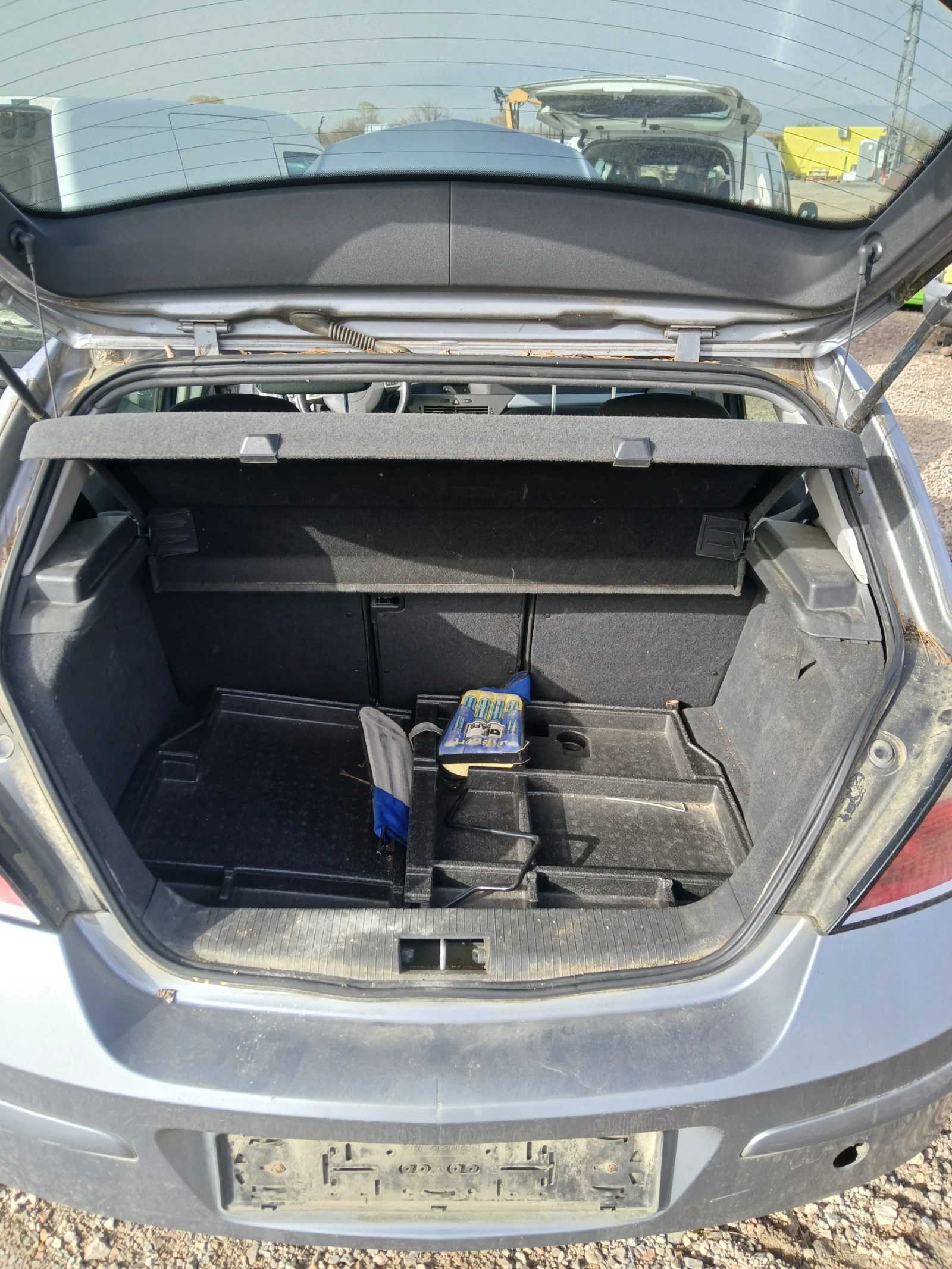 Opel Astra Astra H 1.4 бензи 1.7 Cdti  на части - изображение 3