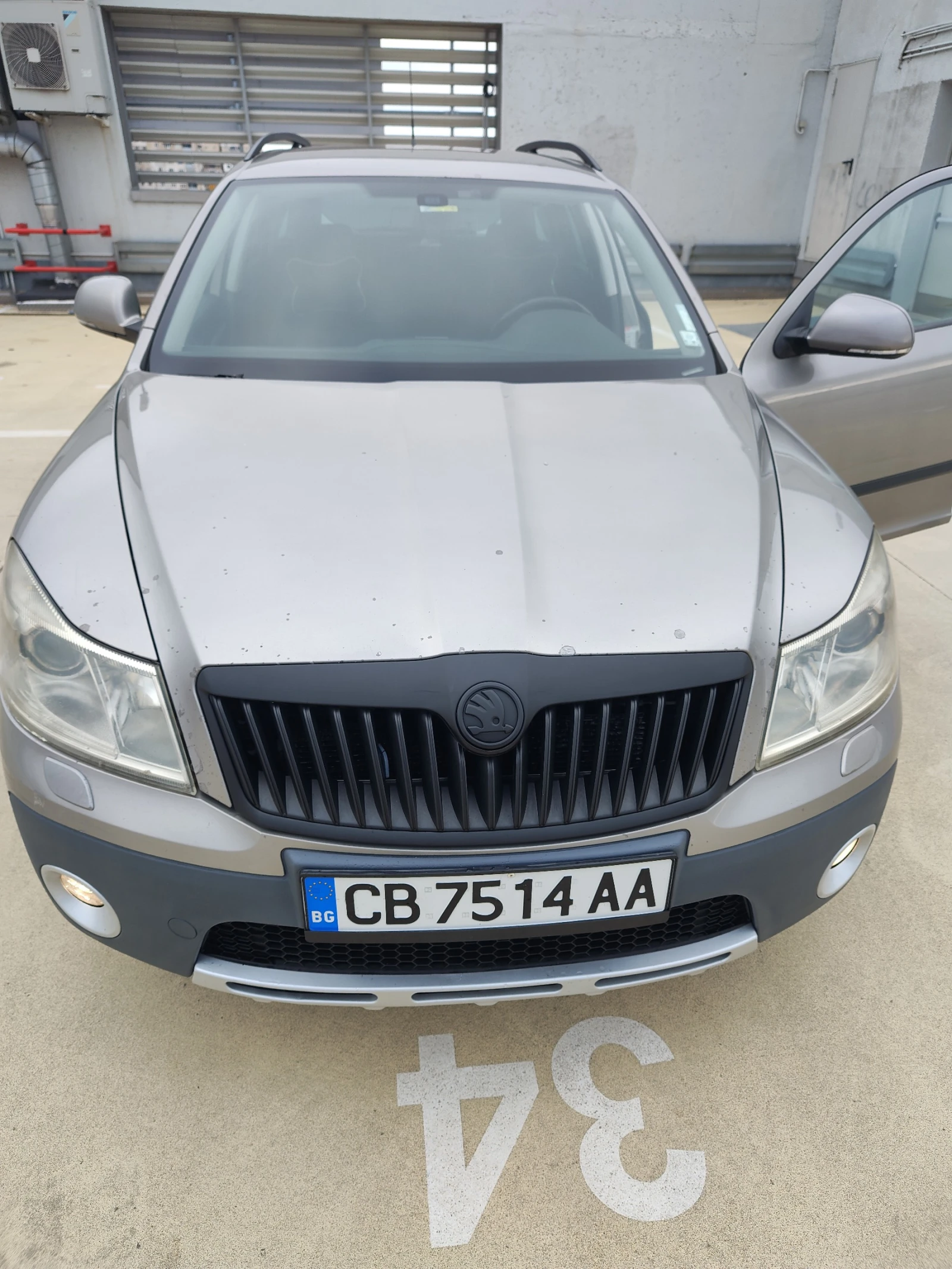 Skoda Octavia SCOUT 4X4 - изображение 7