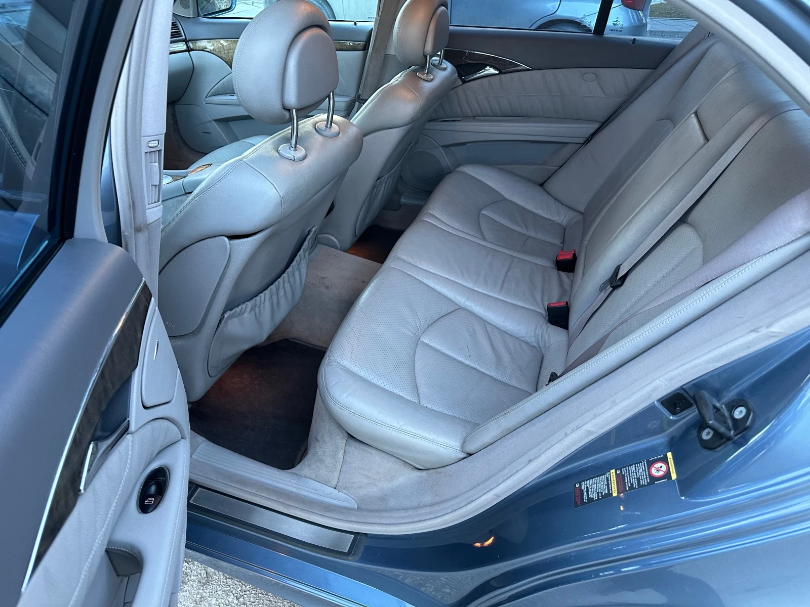 Mercedes-Benz E 320 CDI - изображение 9