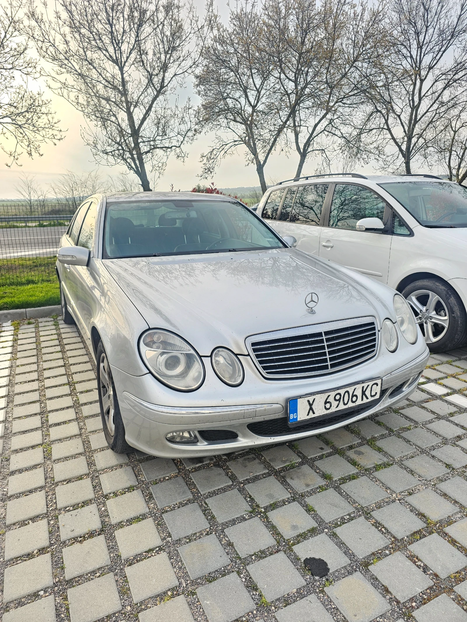Mercedes-Benz E 280, снимка 2 - Автомобили и джипове - 53717249