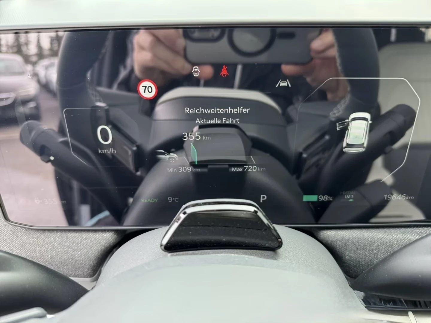 Kia EV3 GT-Line 81.4kWh DISTR 360* HUD B/S Winter Package+, снимка 12 - Автомобили и джипове - 54071129