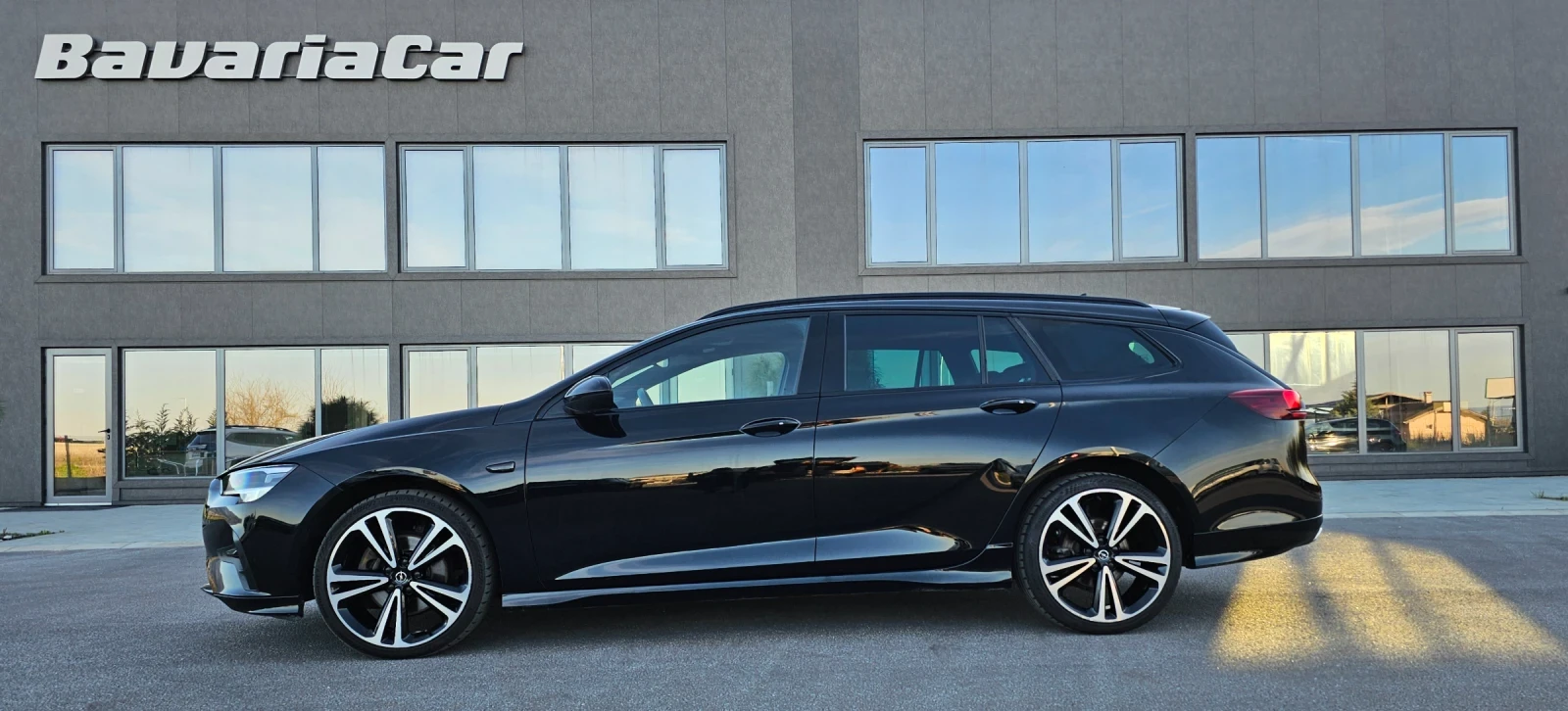 Opel Insignia Germany* Ultimate* Face* Aut.* Masage* LED* Kam.* , снимка 6 - Автомобили и джипове - 54114507