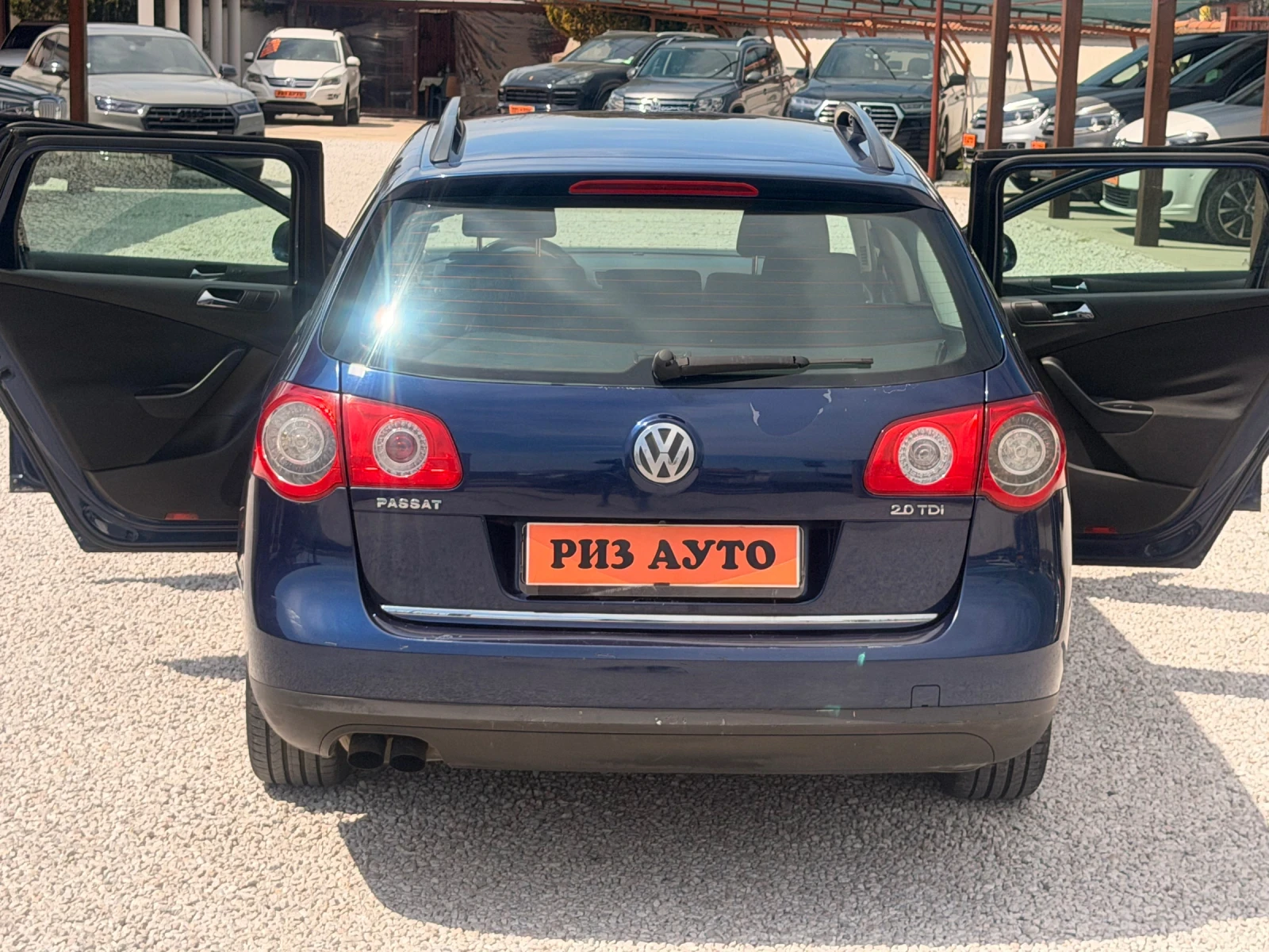 VW Passat 2.0TDI* AVTOMATIK, снимка 8 - Автомобили и джипове - 54255678