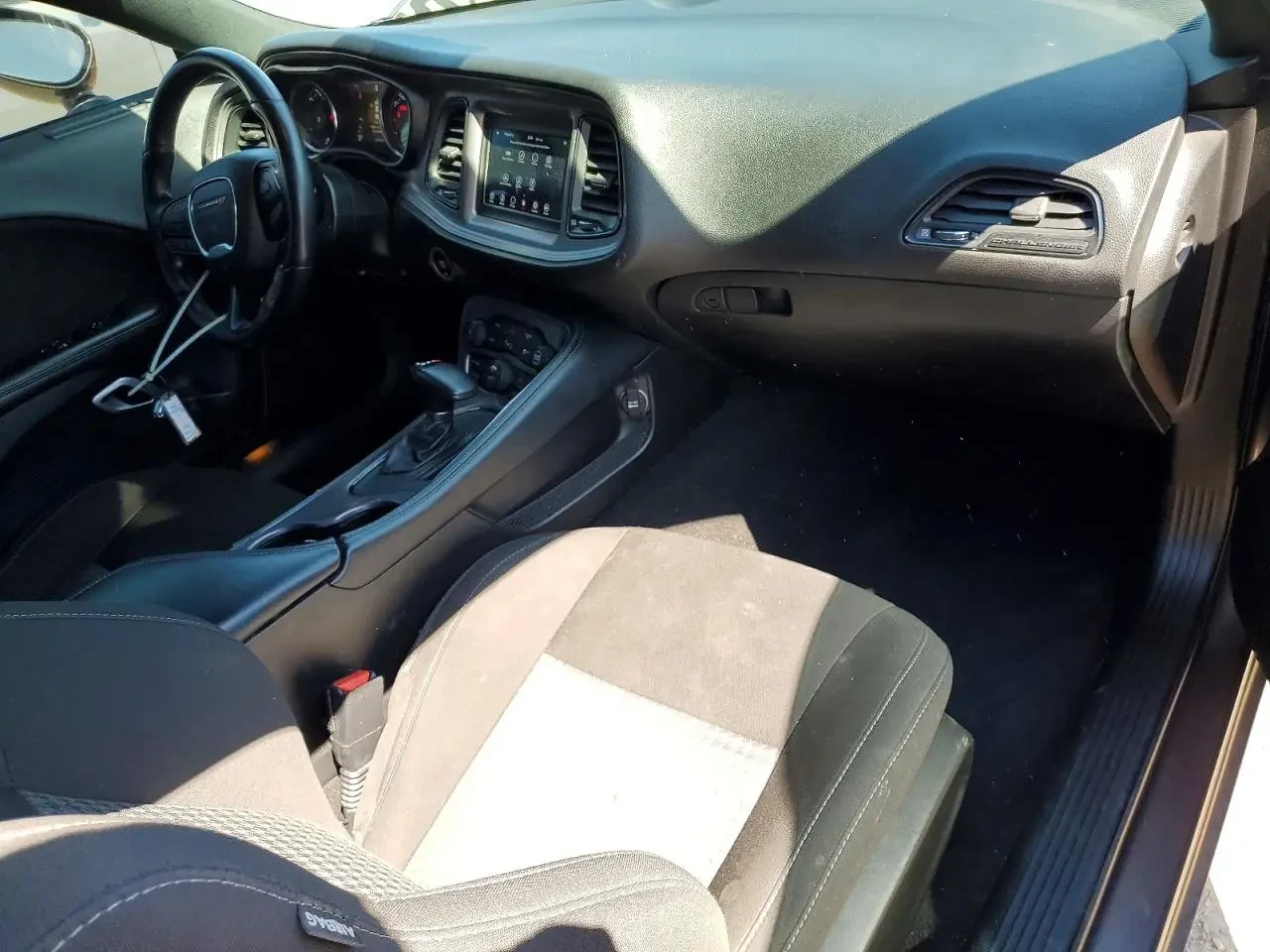 Dodge Challenger R/T V8 2D COUPE, снимка 8 - Автомобили и джипове - 54600897